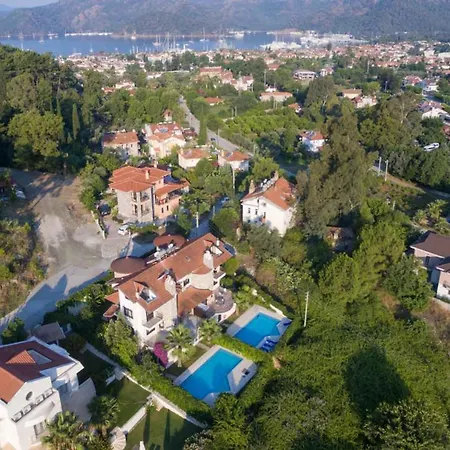 Peaceful Escape With Private Pool Case de vacanță