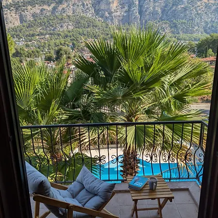 Peaceful Escape With Private Pool Göcek